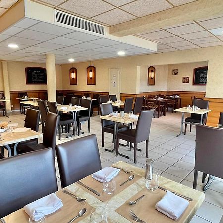 Logis Hotel Sully Le Chateau Saint-Pere-sur-Loire Exterior foto